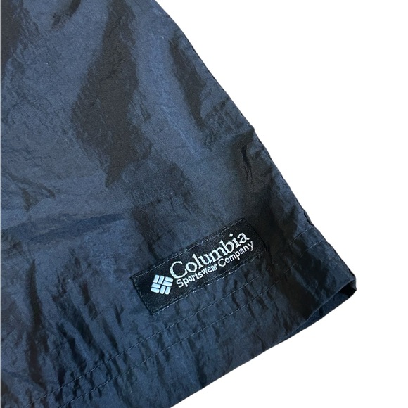 Vintage Columbia Black Nylon Shorts Womens M Y2K Hiking Outdoor Gorpcore - Picture 5 of 11